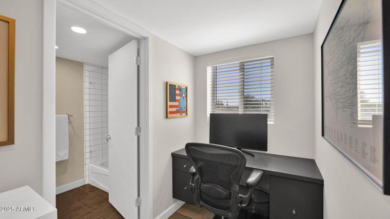 22-web-or-mls-P1176756