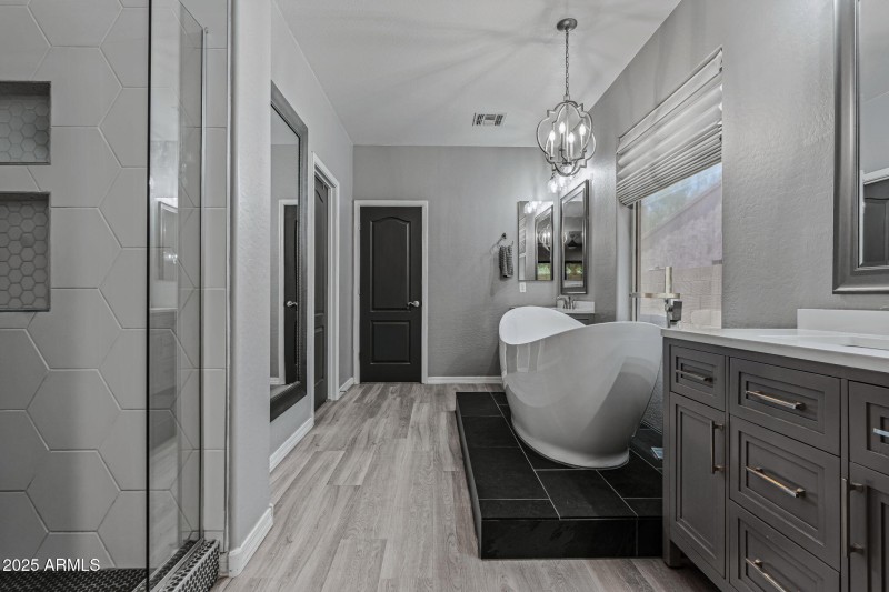 50-web-or-mls-9238 W Buckhorn Trail Revi