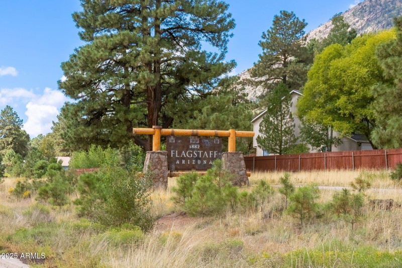 Flagstaff Sign