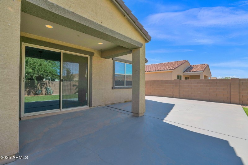 33-web-or-mls-P1314615