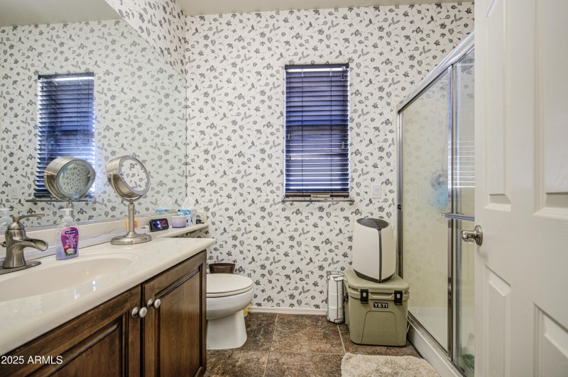 Bathroom 3-pic 1