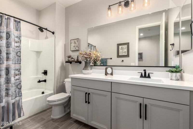 Secondary Bath with Dual Sinks