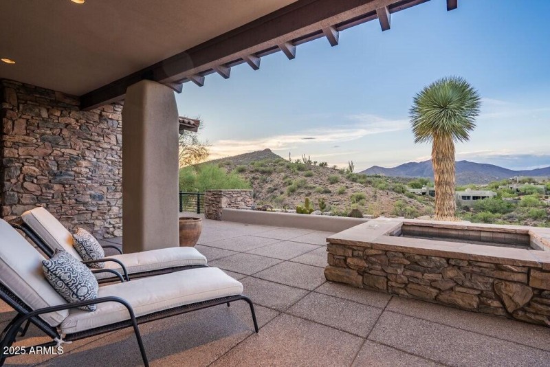 034_Lounge with a view