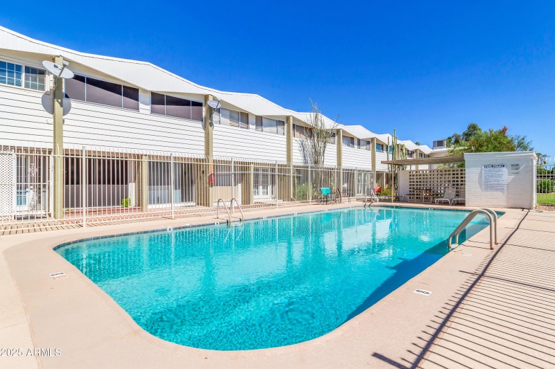 814 N 82nd St Unit G108-27