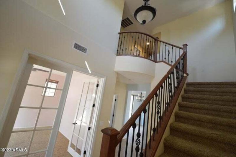 20221001192227858933000000-o