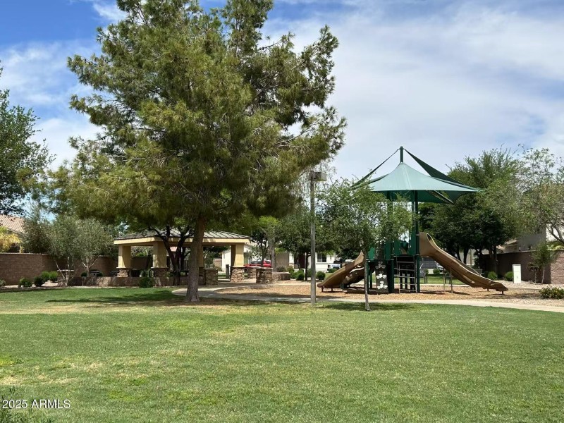 Playground_202504201849441