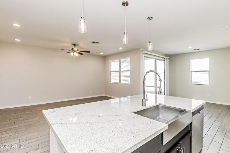 009-photo-kitchen-14849865