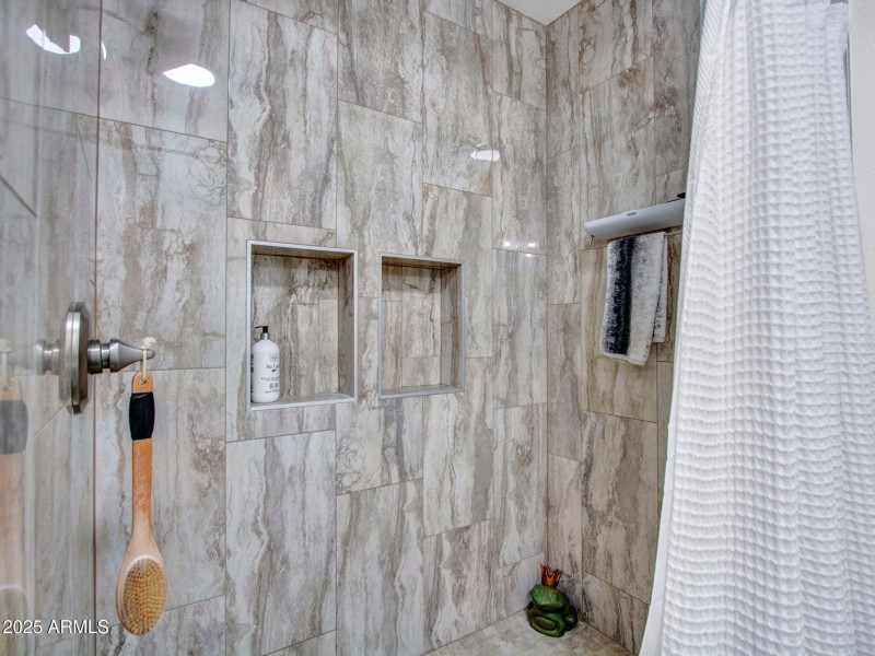 09-Bathroom-(3)
