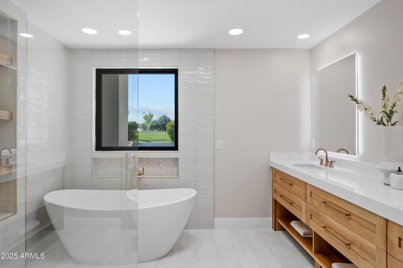 8436 N Vía Linda-22