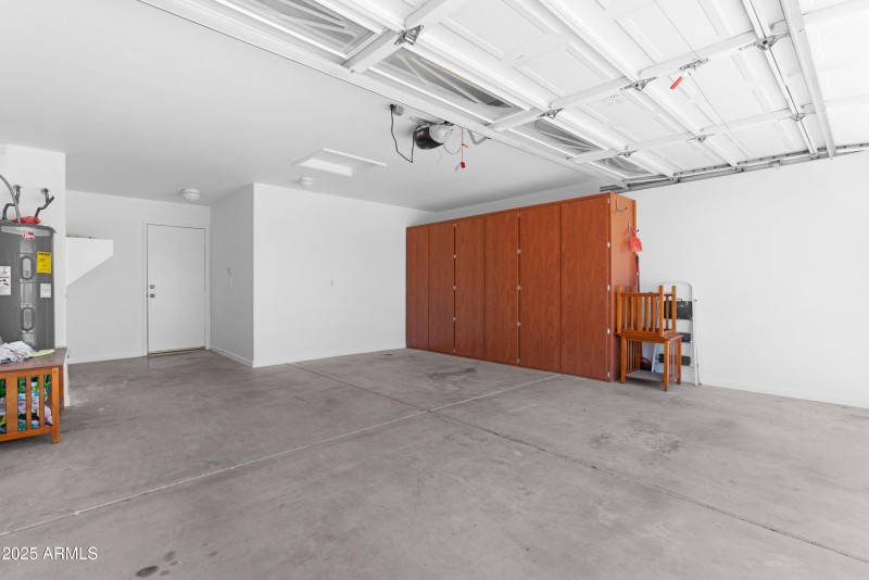 Garage 2