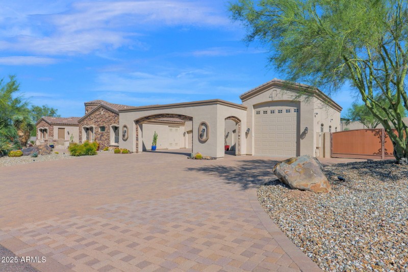 13-web-or-mls-P1315119