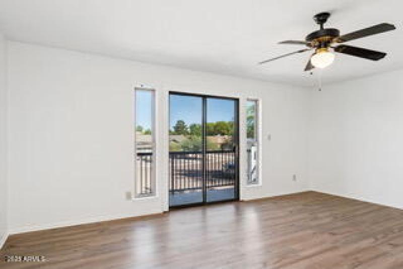 28-web-or-mls-4548-w-villa-theresa-dr