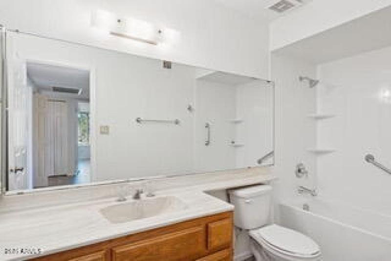 43-web-or-mls-4548-w-villa-theresa-dr