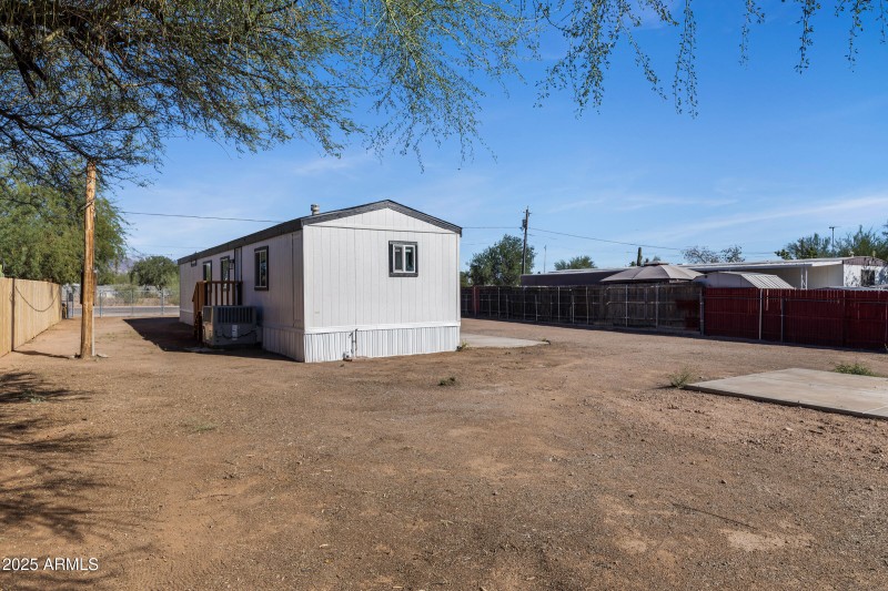 1644 N Desert View Dr-24