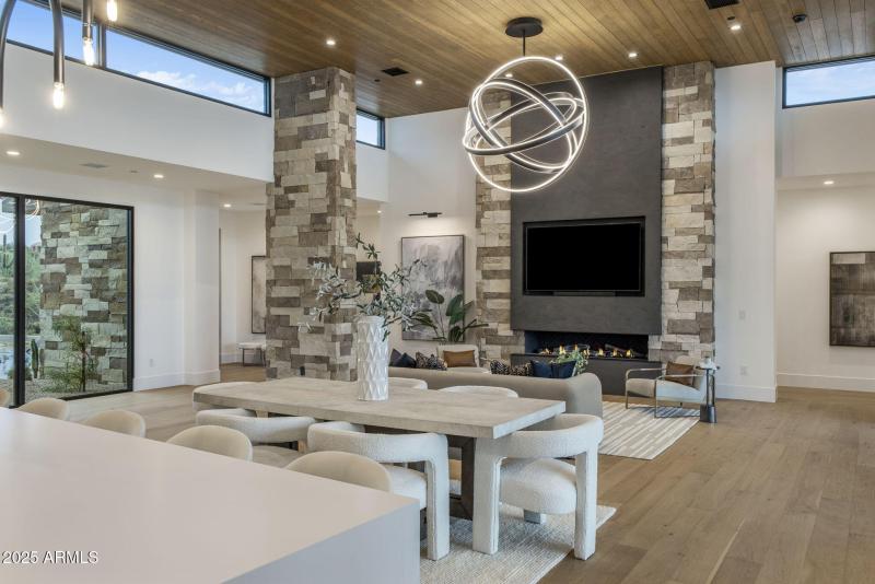 13-web-or-mls-D46A8313