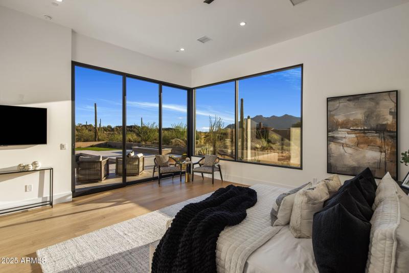 27-web-or-mls-D46A8792 copy