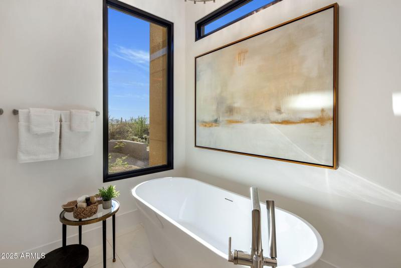 29-web-or-mls-D46A8803 copy