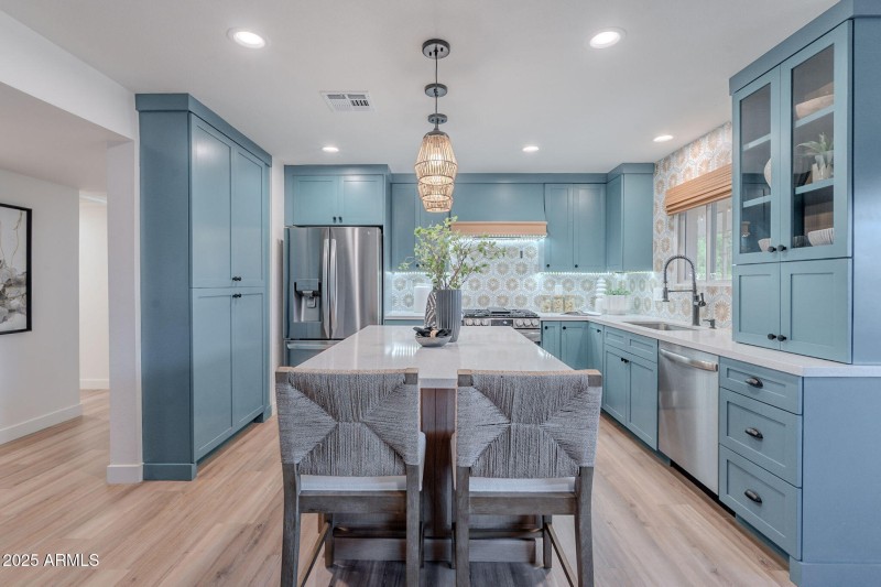 12-web-or-mls-Fairmont-12