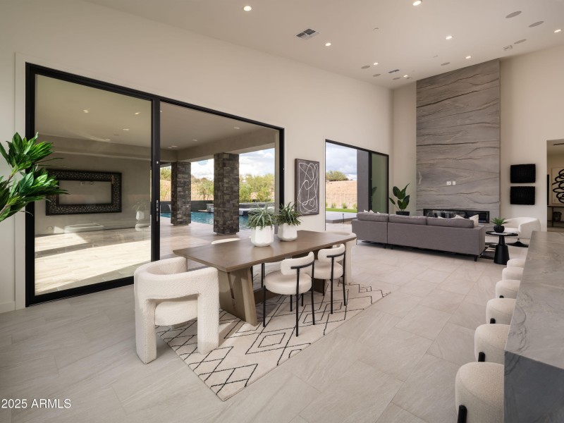 Casual Dining and Great Room