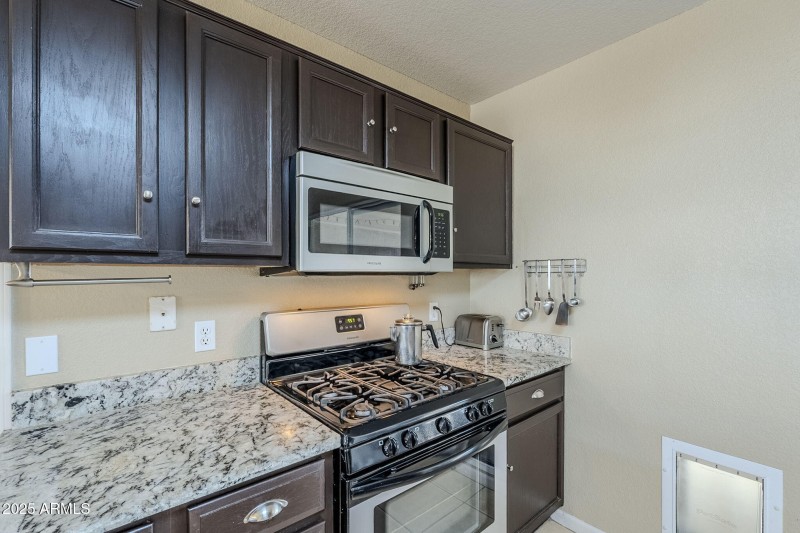 31-web-or-mls-Lauren-16