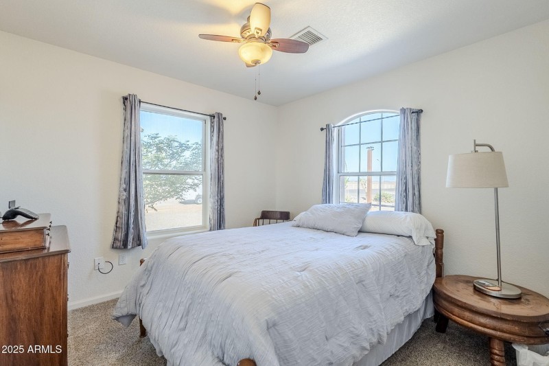 39-web-or-mls-Lauren-24