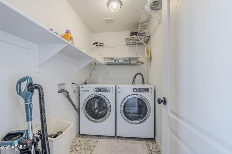 41-web-or-mls-Lauren-26