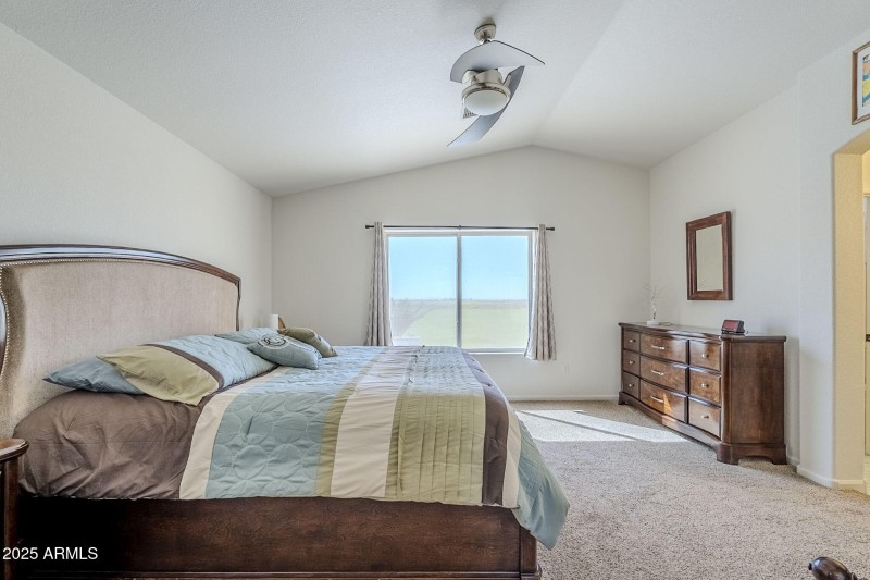 42-web-or-mls-Lauren-27