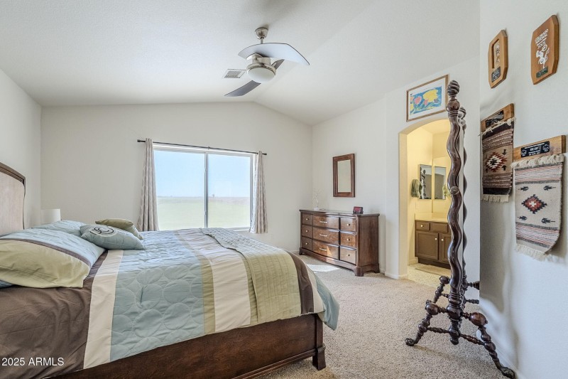 43-web-or-mls-Lauren-28