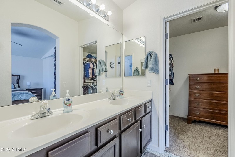 50-web-or-mls-Lauren-35