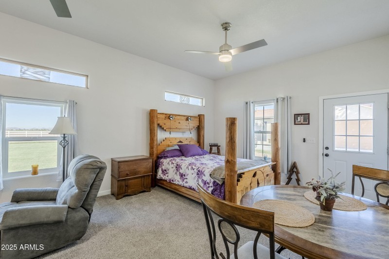 56-web-or-mls-Lauren-41