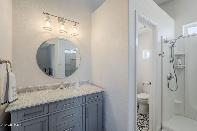 59-web-or-mls-Lauren-44