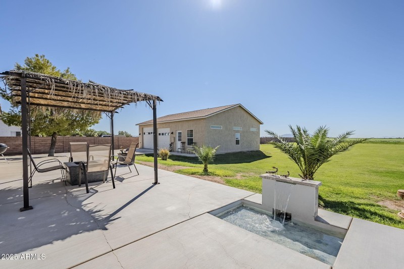 71-web-or-mls-Lauren-56