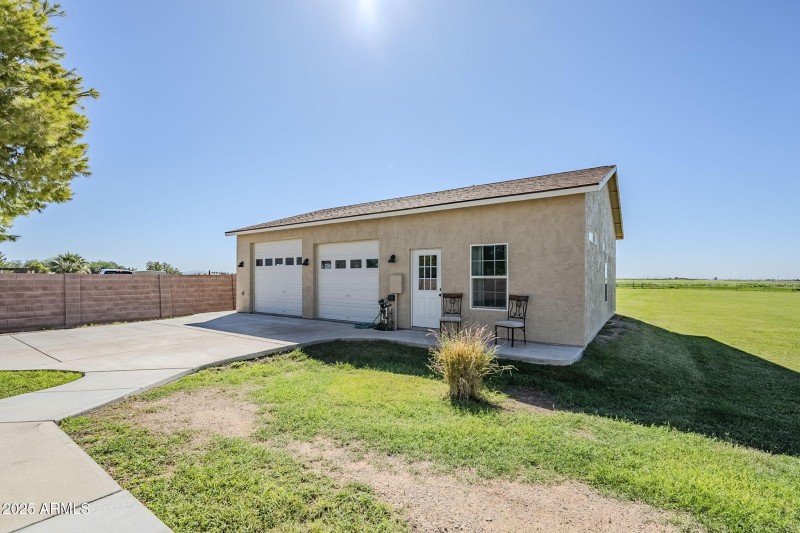 75-web-or-mls-Lauren-60