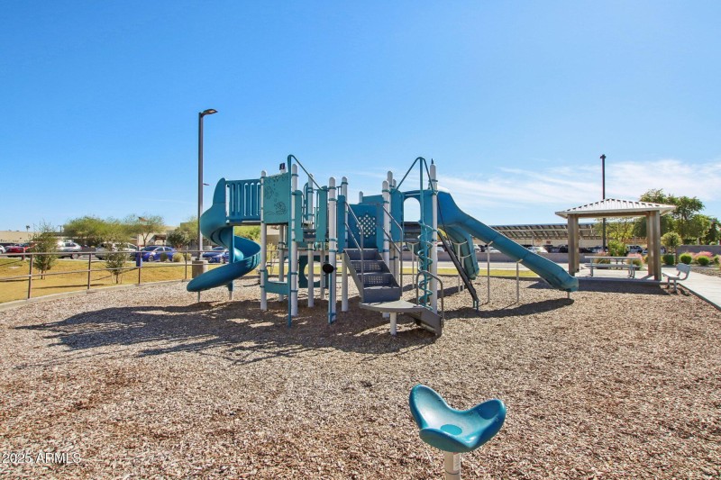 12945 W Greenway Rd h108-038
