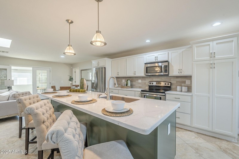 25-web-or-mls-Shiprock-25