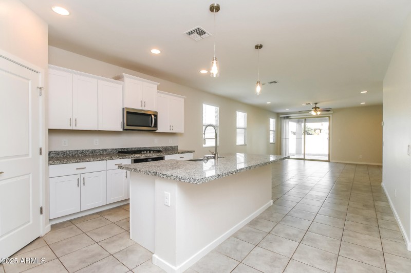 009-photo-kitchen-14849469