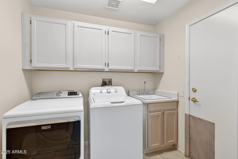 Indoor laundry room