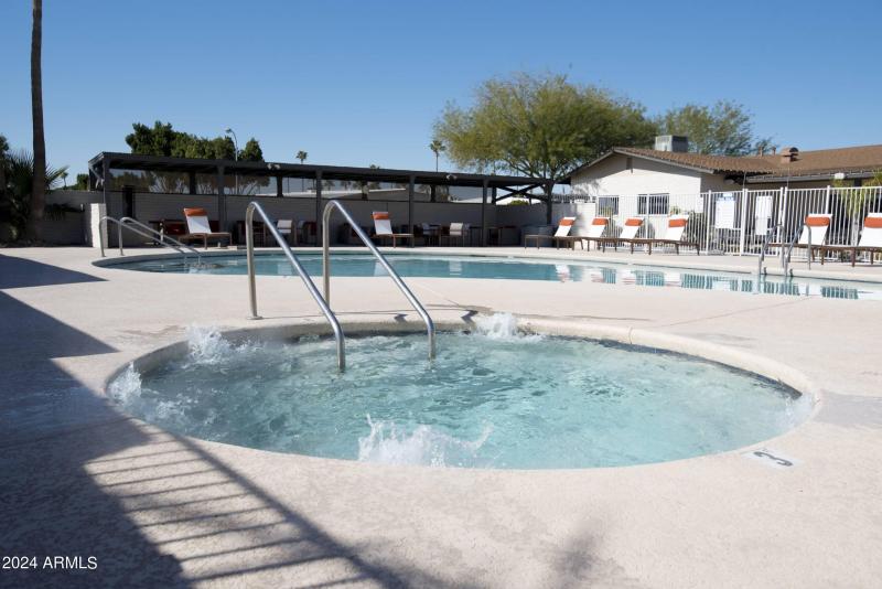 COMMUNITY SPA & POOL