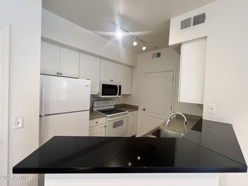 Kitchen with bar top