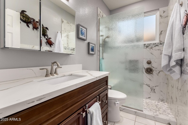 8807 E SAGUARO BLOSSOM RD