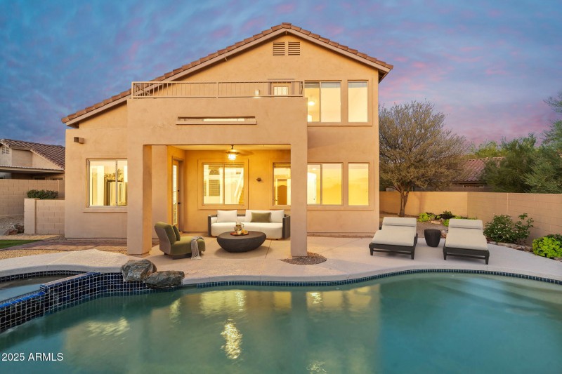 Sparkling Pool/Back of Home