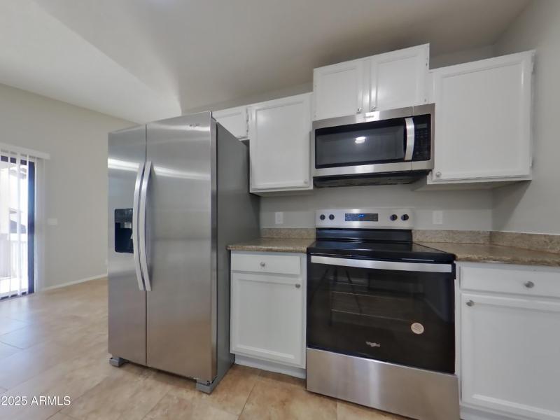 7_pc_Q8HTq7EQ1x_1z4gMFRaY4_layout_1