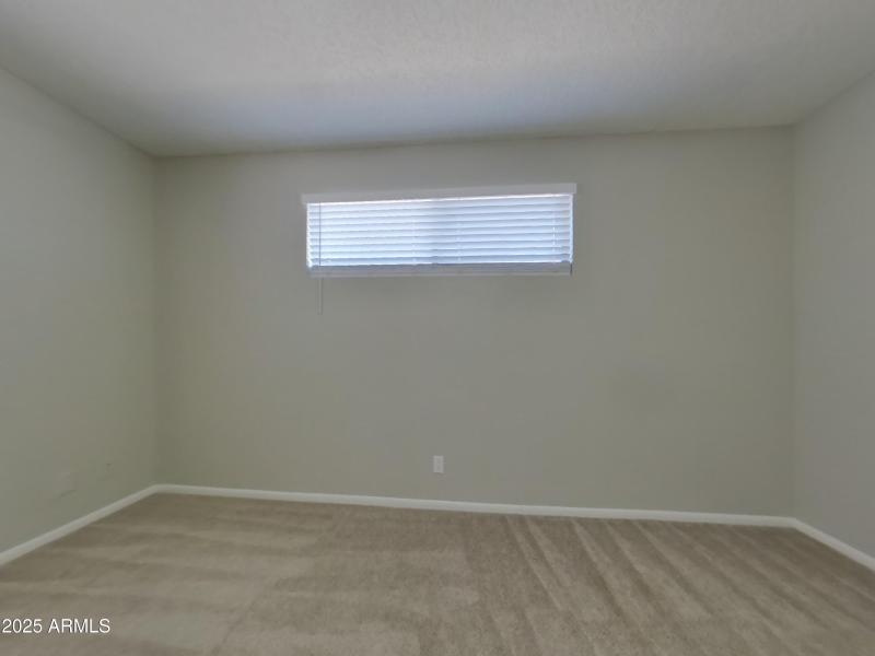 8_pc_6Lu7GybwBv_C2E0Xgp28M_layout_2