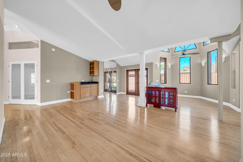 1450 E Royal Palm Rd-14