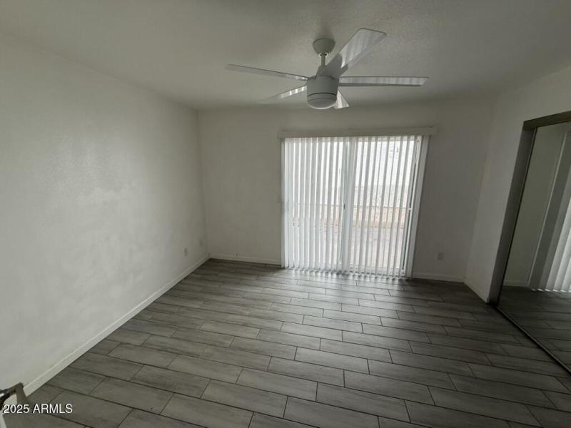 94C933F5-5FB1-433C-8281-D595D7530C2D_1_1