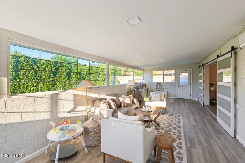 13-web-or-mls-1816-e-colter-st