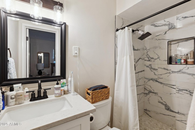 21-web-or-mls-1816-e-colter-st