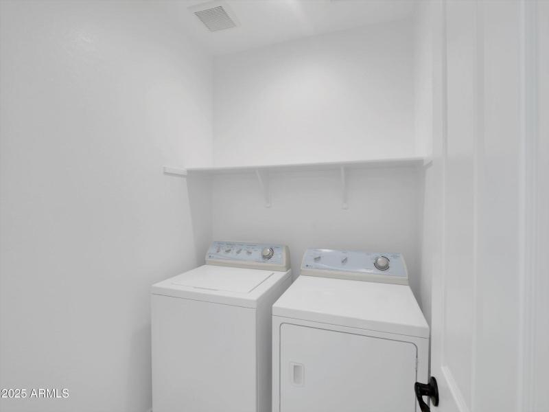 33-1707 W Hopi Dr-33