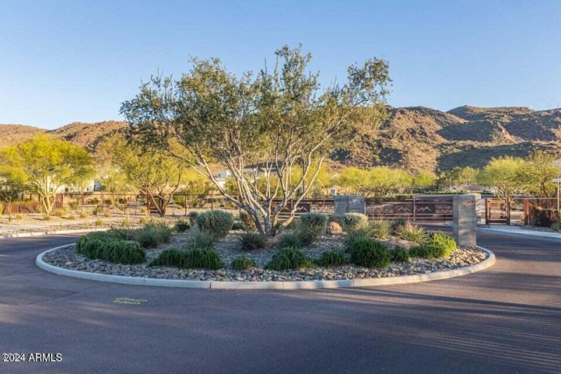 Avance - Gated Community