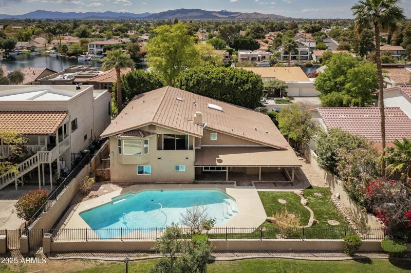 Welcome to the Island!